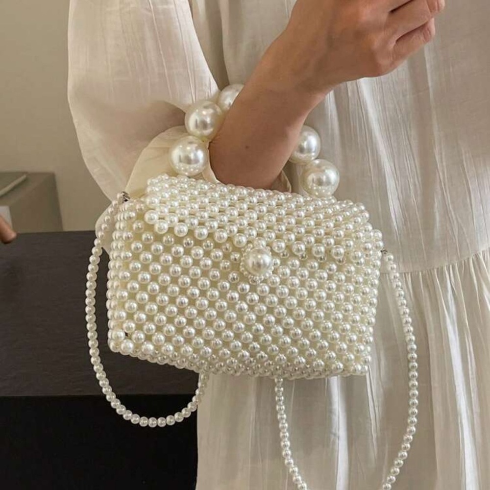 Elegant Pearl Beaded Handbag